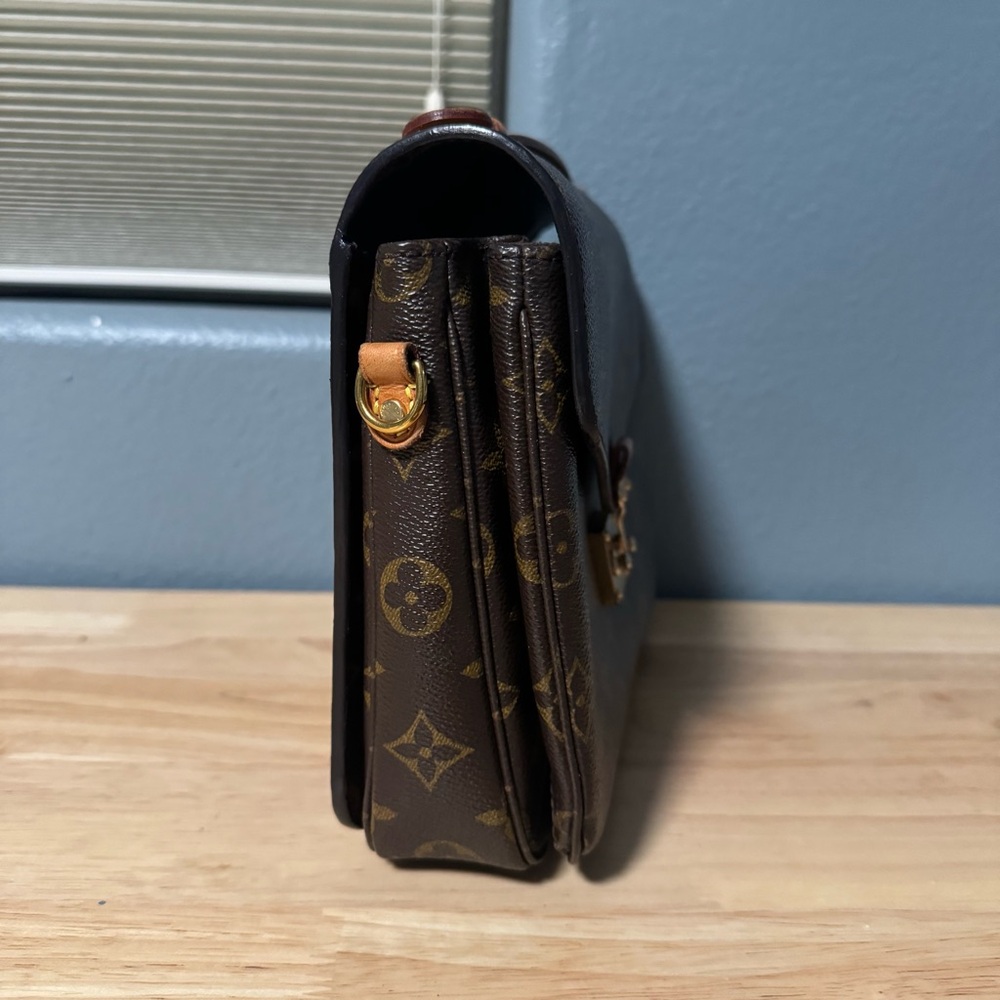 Louis Vuitton Metis Monogram - Picture 12 of 14